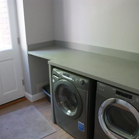 Spacious 4 Bed Family Cottage In Parkland Setting ยอร์ค ภายนอก รูปภาพ